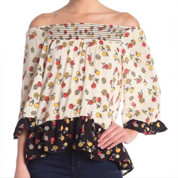 DEMOCRACY Fruit Print Top Smocked Ruffle Peplum Hem Women's Small Relaxed Cream - Picture 3 of 16